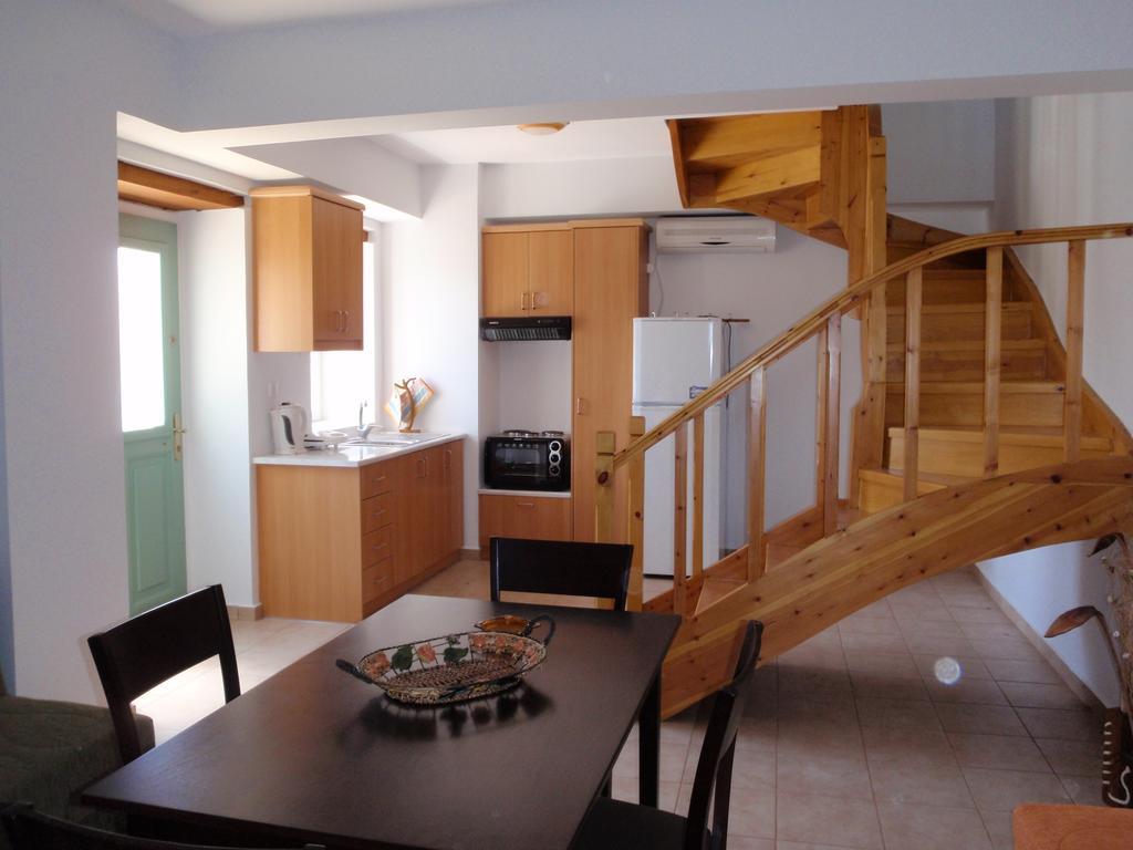 Afroksilia Apartment Katouna ภายนอก รูปภาพ
