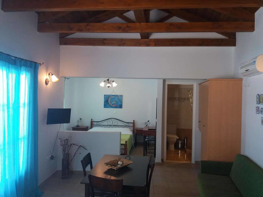 Afroksilia Apartment Katouna ภายนอก รูปภาพ